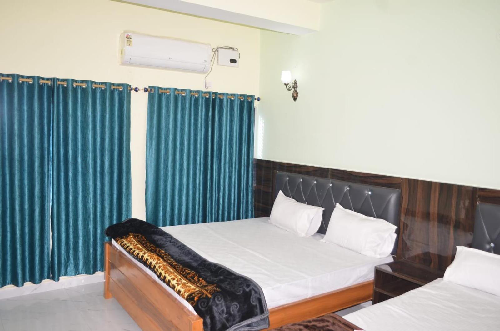 Hotel Av Priya Rajgir Giriak Room photo